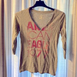 American Eagle 3/4 sleeve T-shirt. Pink and Gray. Women’s Large.